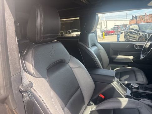 Used 2023 Ford Bronco Big Bend image 14
