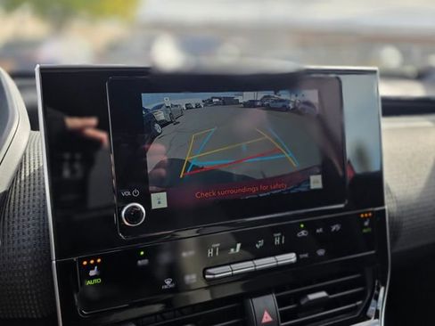 Certified 2024 Subaru Solterra Premium image 23