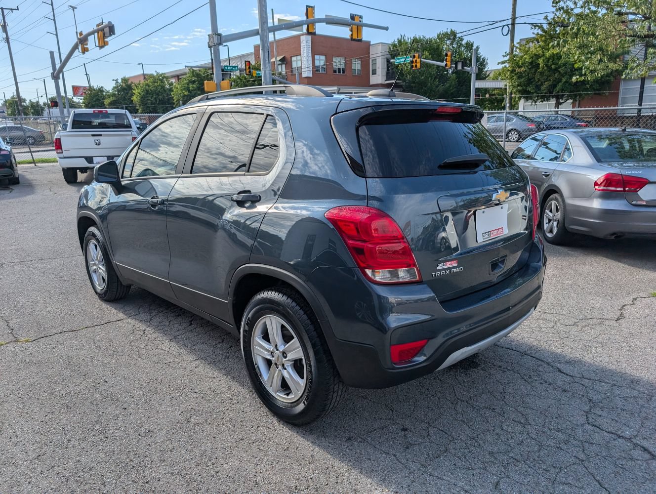 Used 2021 Chevrolet Trax LT AWD/4WD image 8