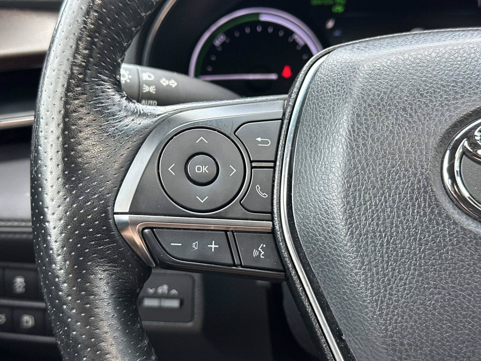 Used 2021 Toyota Avalon Limited w/ Advanced Safety Package FWD image 23