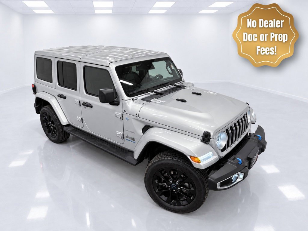 Used 2024 Jeep Wrangler Unlimited Sahara w/ Technology Group AWD/4WD image 2