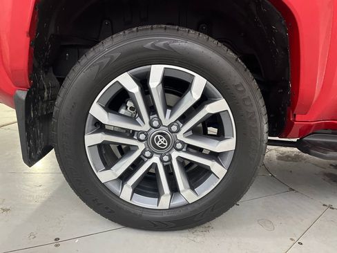 Used 2025 Toyota 4Runner Limited image 16