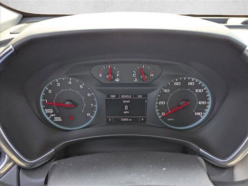 Used 2022 Chevrolet Equinox LS image 11