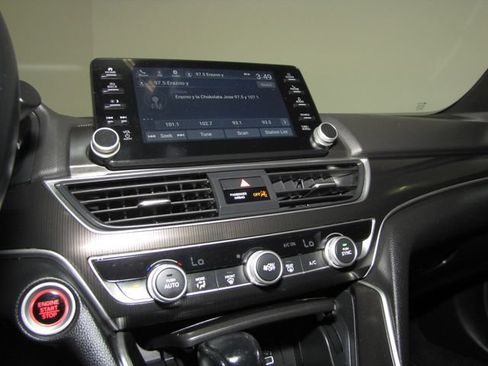 Used 2022 Honda Accord Sport image 7