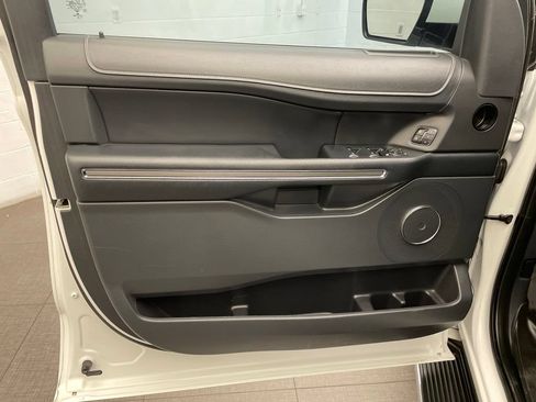 Used 2022 Ford Expedition XLT RWD image 21