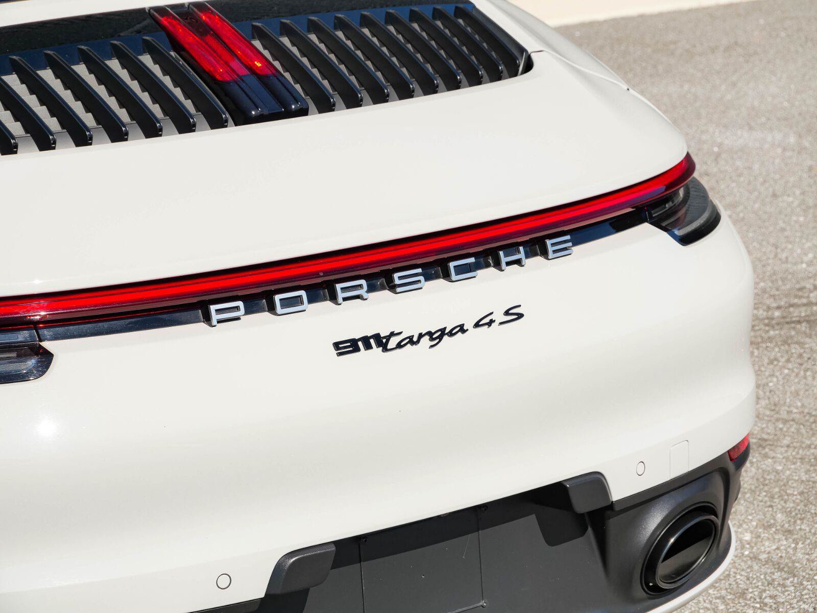 Certified 2021 Porsche 911 AWD/4WD image 28