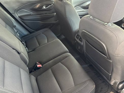 Used 2022 GMC Terrain SLE w/ LPO, Floor Liner Package AWD/4WD image 23