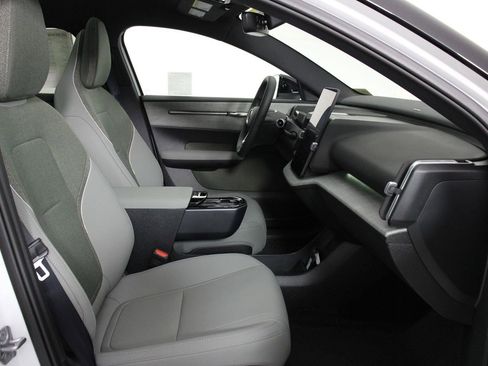 New 2026 Volvo EX30 Plus image 10