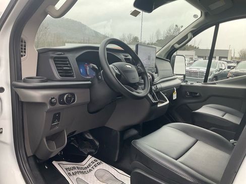 New 2026 Ford Transit 250 Low Roof RWD image 13