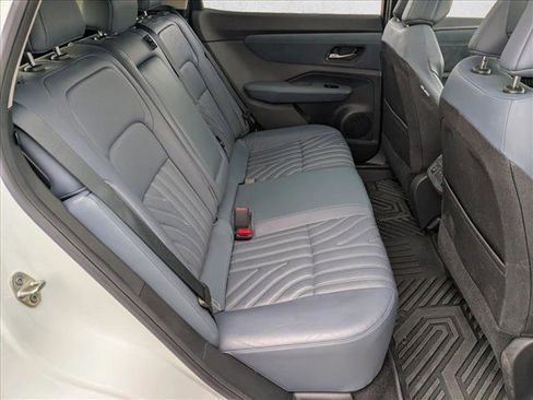 Used 2023 Nissan Ariya image 21