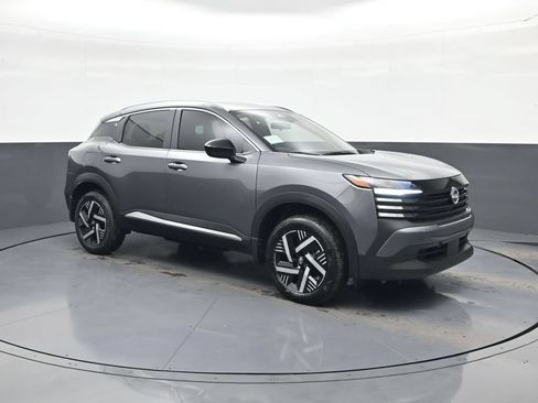 New 2026 Nissan Kicks SV w/ SV Premium Package AWD/4WD image 24