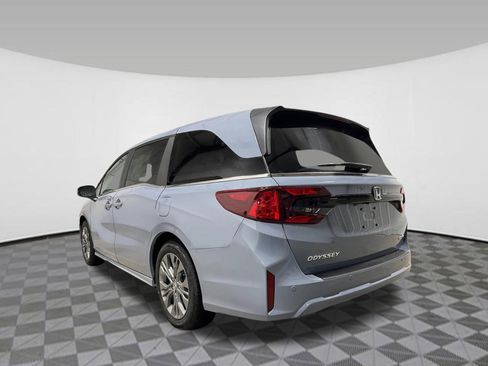 New 2026 Honda Odyssey Touring image 4