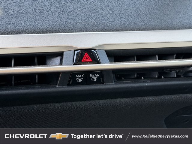 Used 2022 BMW iX xDrive50 w/ Premium Package AWD/4WD image 22