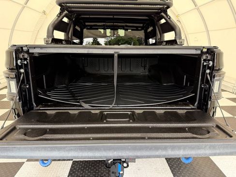 Used 2023 Jeep Gladiator Overland AWD/4WD image 4
