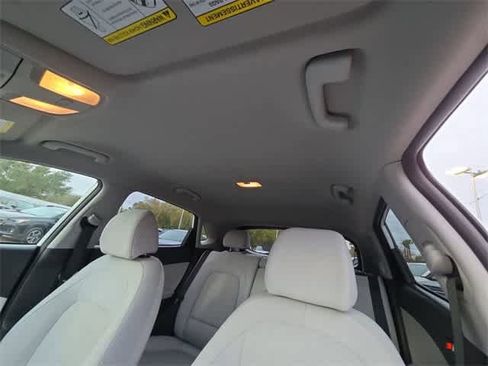 Used 2023 Hyundai Kona SEL image 18
