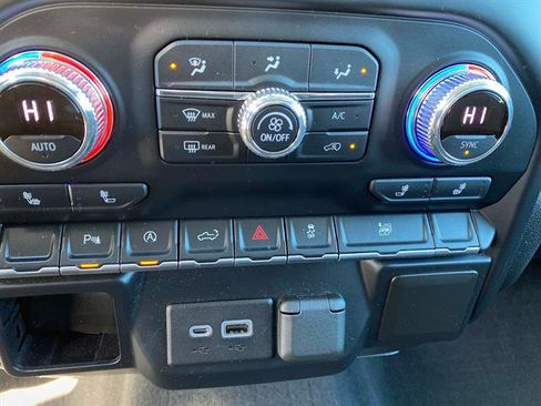 Used 2021 GMC Sierra 1500 Elevation w/ LPO, Elevation Black Package image 14