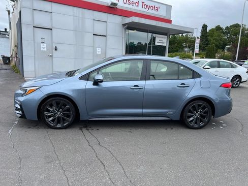 Used 2025 Toyota Corolla SE w/ SE Premium Package AWD/4WD image 7
