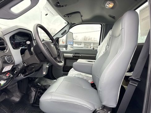New 2026 Ford F650 2WD Regular Cab Super Duty image 10