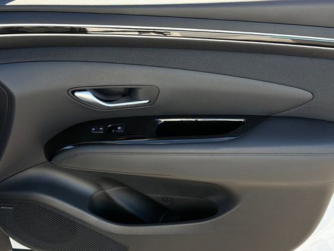 Certified 2023 Hyundai Tucson Limited FWD image 25