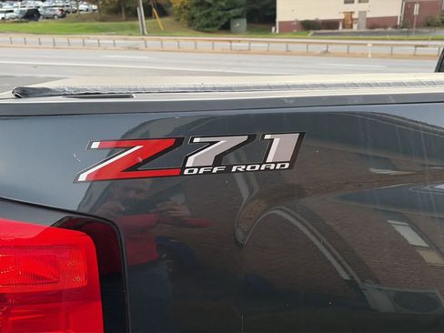 Used 2019 Chevrolet Silverado 1500 LT w/ All Star Edition image 24