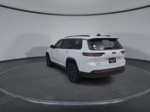 New 2026 Jeep Grand Cherokee L 4WD image 10