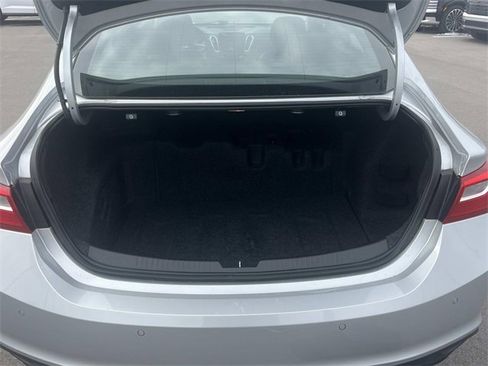 Used 2016 Chevrolet Malibu Hybrid w/ Leather Package image 11