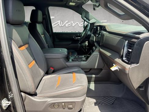Used 2025 GMC Sierra 2500 AT4 w/ AT4 Premium Plus Package AWD/4WD image 24