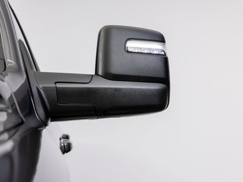 Used 2023 RAM 2500 Big Horn w/ Night Edition image 8