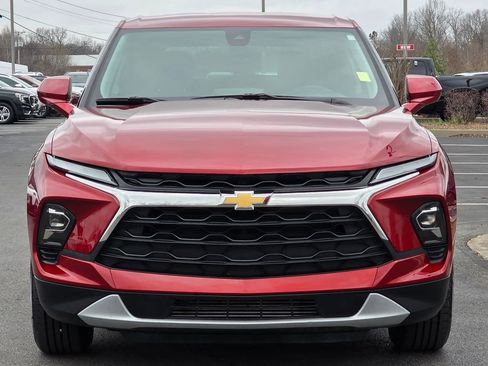 Used 2025 Chevrolet Blazer LT image 3