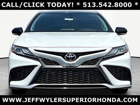 Used 2022 Toyota Camry XSE w/ Navigation Package FWD image 2