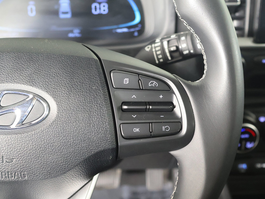 Used 2024 Hyundai Venue SEL FWD image 39