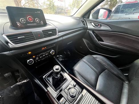 Used 2017 MAZDA MAZDA3 Grand Touring w/ Premium Equipment Package image 10