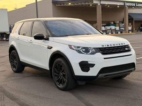Used 2018 Land Rover Discovery Sport SE AWD/4WD image 8