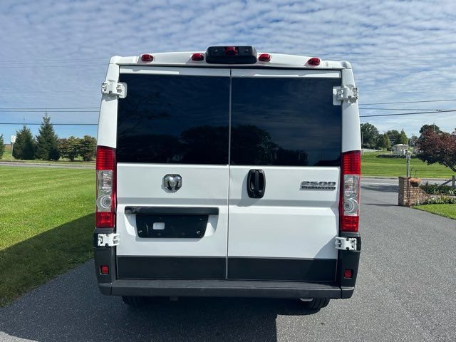 Used 2025 RAM ProMaster 2500 w/ U-Haul Equipment Group FWD image 5