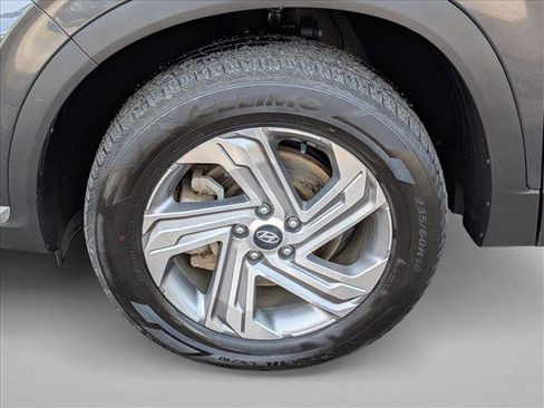 Used 2023 Hyundai Santa Fe SEL image 9