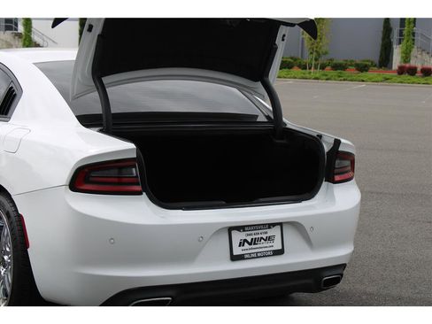 Used 2018 Dodge Charger SXT RWD image 30