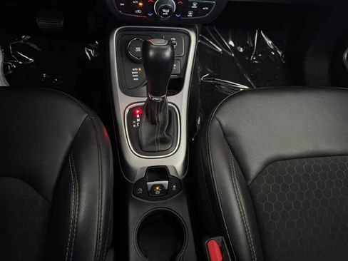 Used 2019 Jeep Compass Latitude w/ Popular Equipment Group AWD/4WD image 30