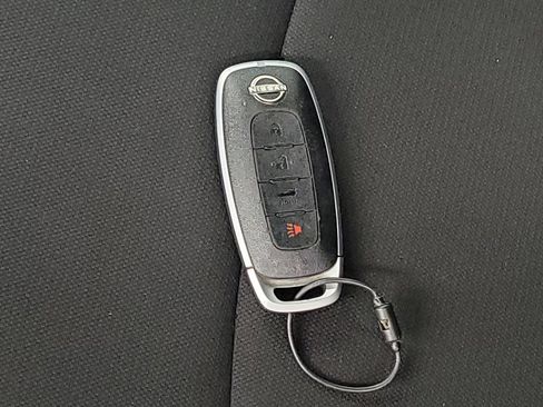 Used 2025 Nissan Sentra S FWD image 32