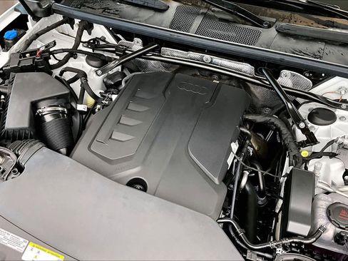 Used 2025 Audi Q5 Premium Plus image 31
