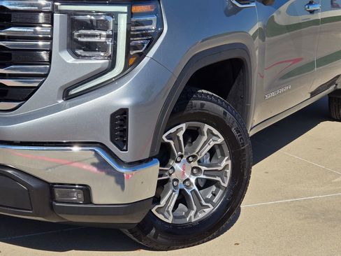 Used 2026 GMC Sierra 1500 SLT image 7