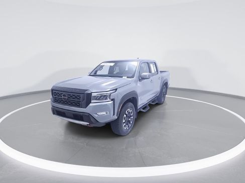 Used 2023 Nissan Frontier PRO-4X w/ Tow Package AWD/4WD image 4