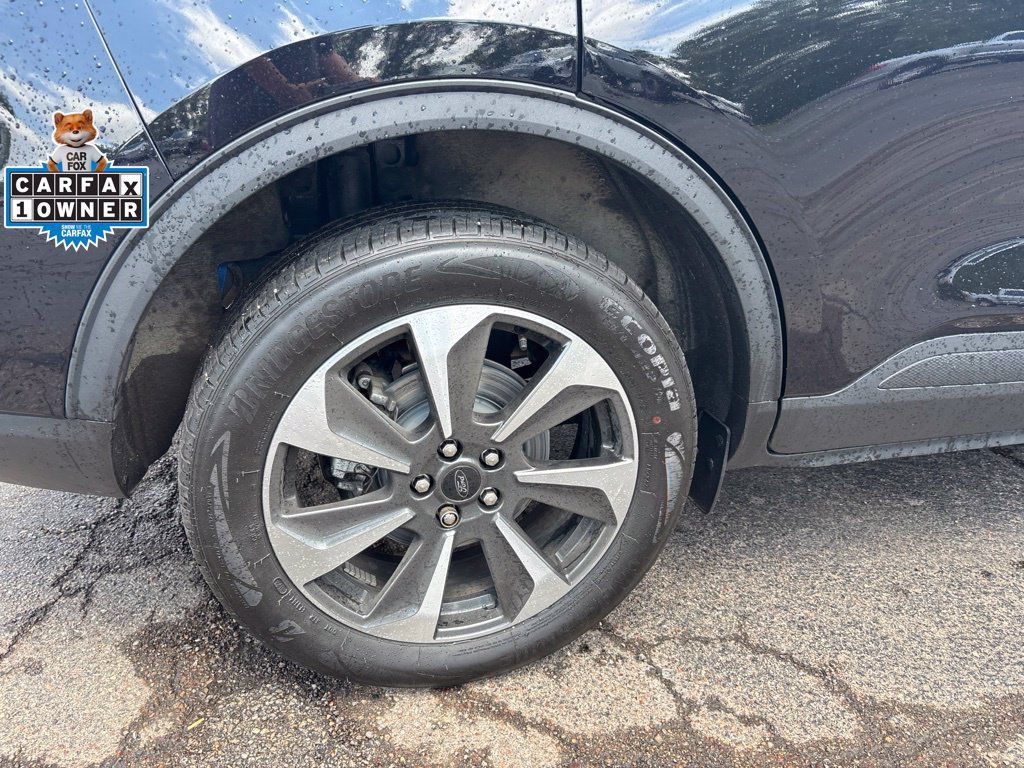 Used 2023 Ford Escape Platinum AWD/4WD image 11
