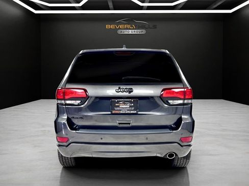 Used 2018 Jeep Grand Cherokee Altitude AWD/4WD image 4