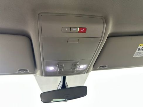 Used 2022 Volkswagen Atlas SE image 24