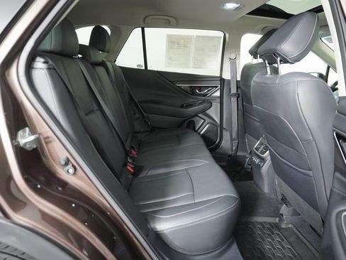 Used 2022 Subaru Outback Limited image 39