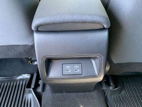 Certified 2025 Toyota Corolla LE FWD image 31