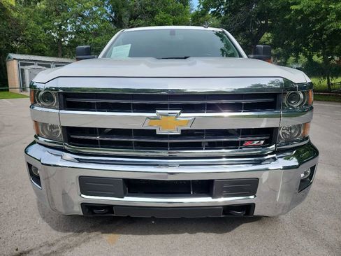 Used 2018 Chevrolet Silverado 2500 LT w/ Texas Edition AWD/4WD image 2