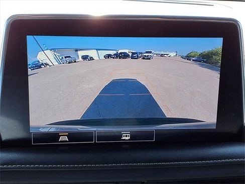 Used 2021 Chevrolet Suburban Premier image 14