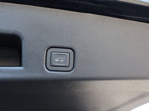 Used 2025 GMC Acadia AT4 w/ LPO, Floor Liner Package AWD/4WD image 25
