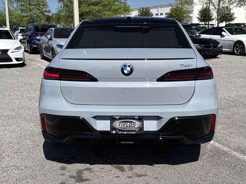 New 2026 BMW 740i RWD image 4